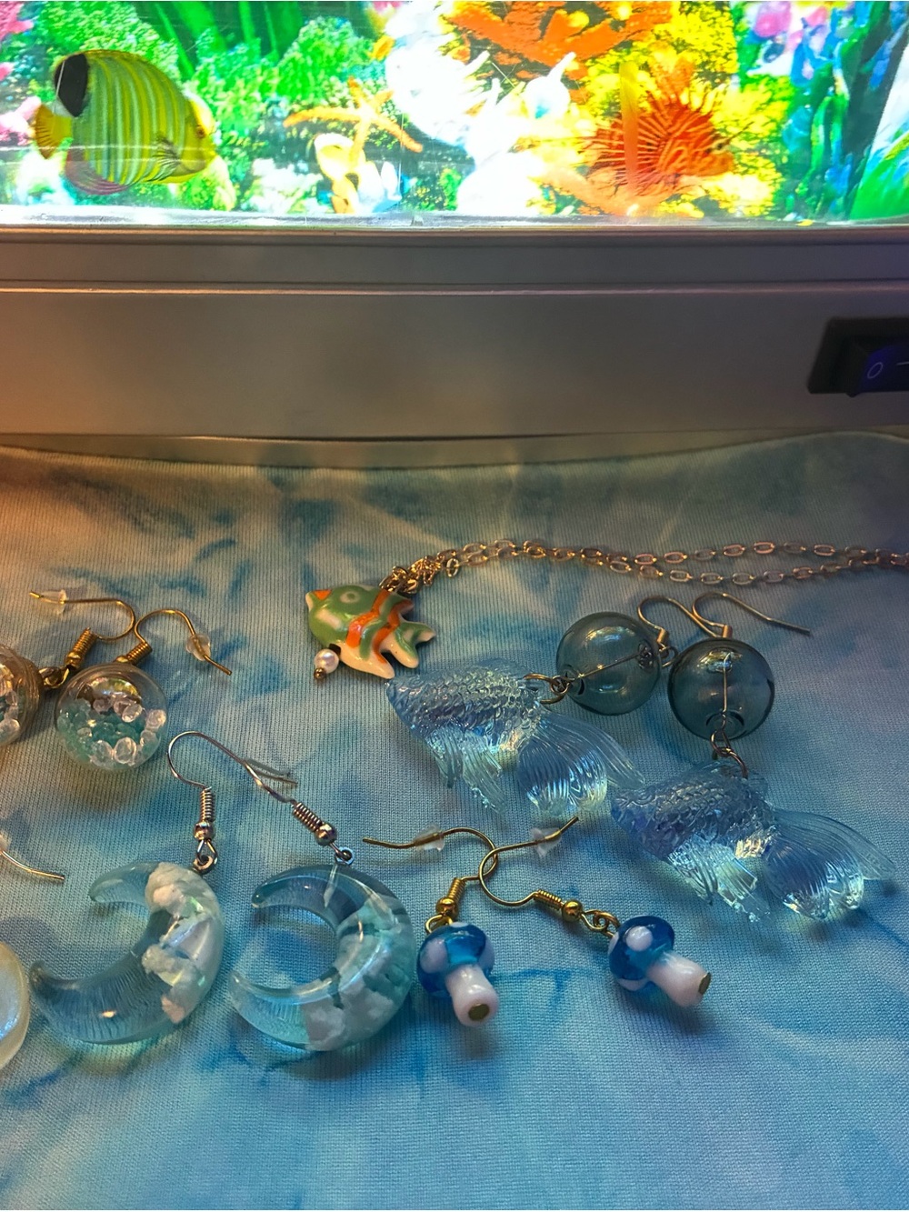 BUNDLE—FRUTIGER AQUA/AERO JEWELRY earrings and necklace set pack aesthetic 🐠🌊💦🐬